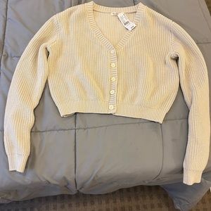 NEVER WORN WITH TAG Old Brandy Melville cropped sweater cream/tan color ONE SIZE